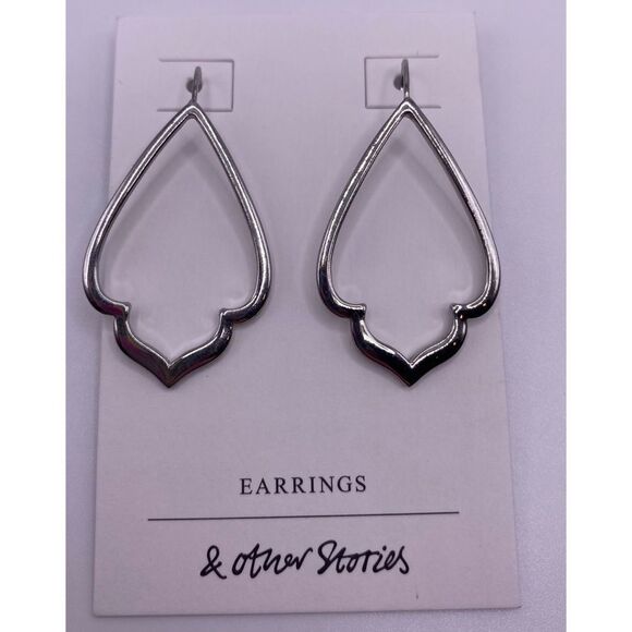 & Other Stories Jewelry - & Other Stories Silver Dangle Earrings